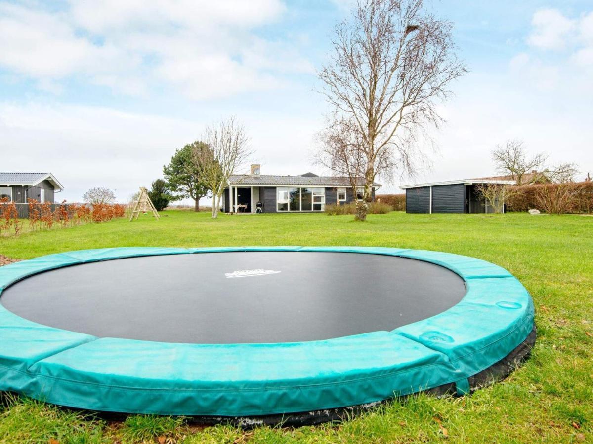 8 Person Holiday Home In Ebeltoft Eksteriør bilde