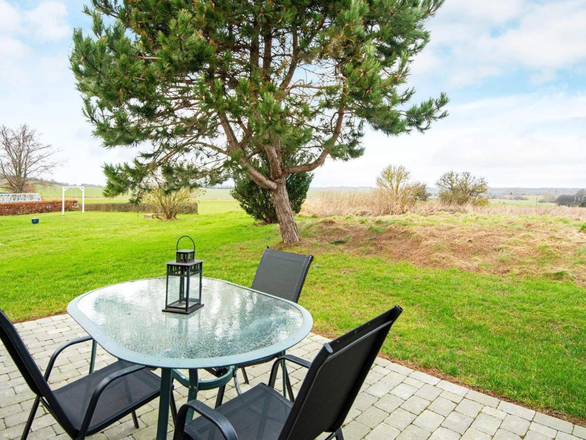 8 Person Holiday Home In Ebeltoft Eksteriør bilde